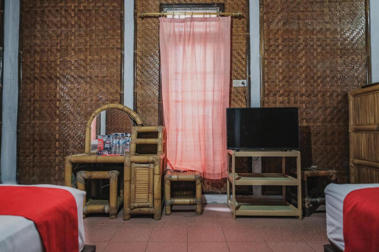Reddoorz Near Pantai Florida Anyer Hotell Serang Exteriör bild