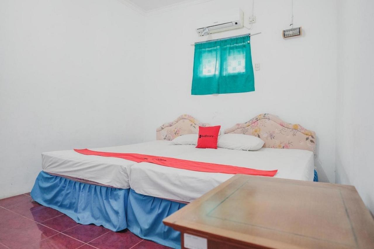 Reddoorz Near Pantai Florida Anyer Hotell Serang Exteriör bild