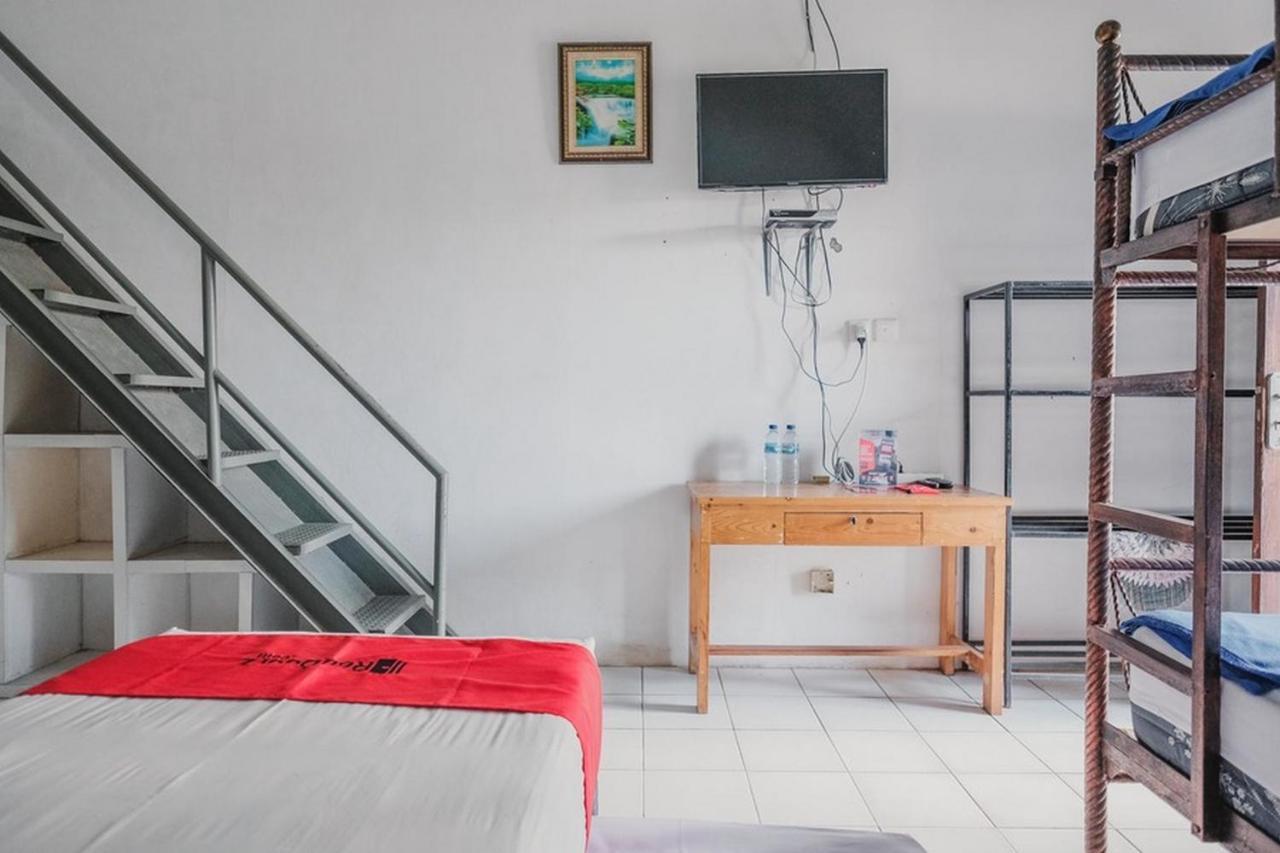 Reddoorz Near Pantai Florida Anyer Hotell Serang Exteriör bild