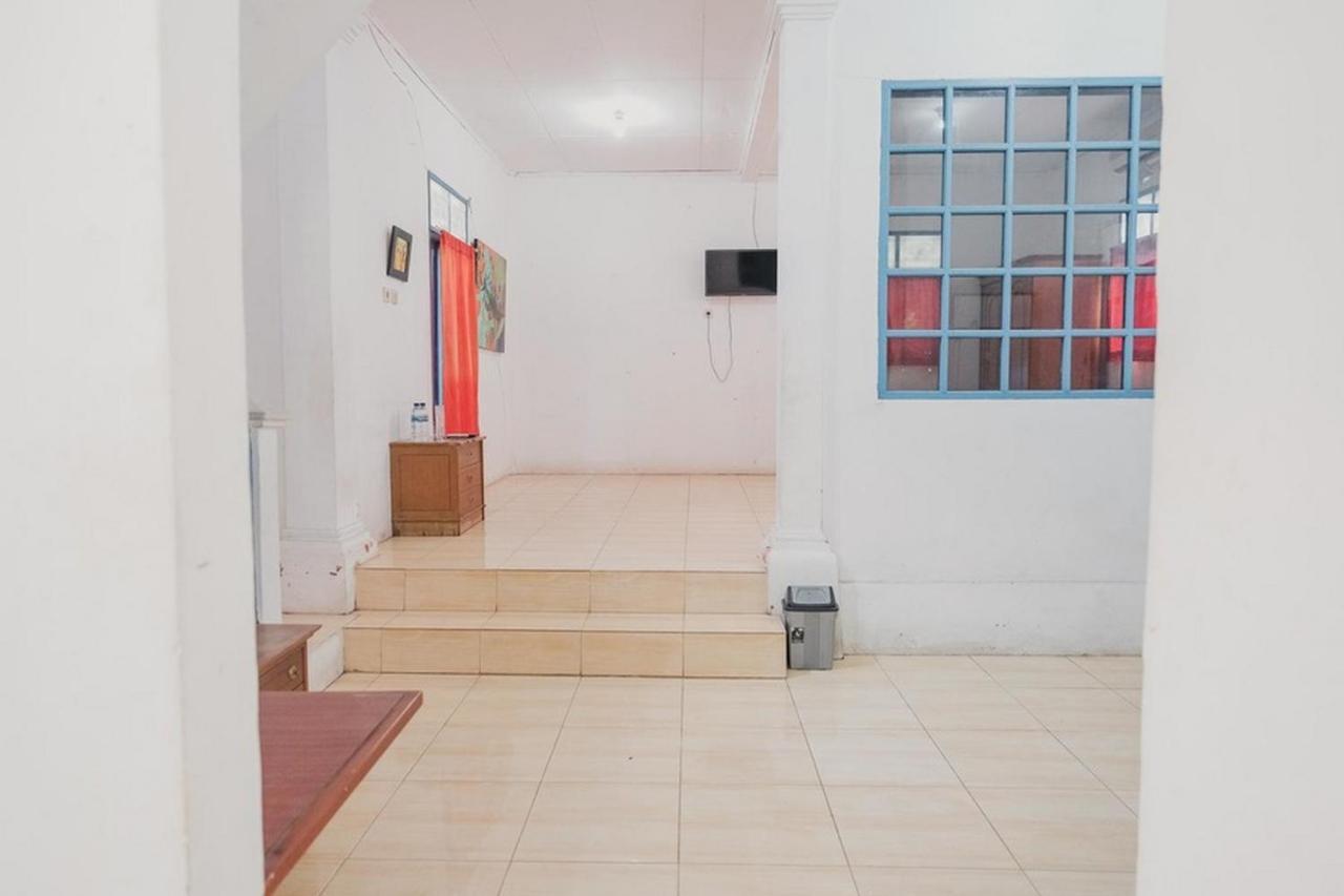Reddoorz Near Pantai Florida Anyer Hotell Serang Exteriör bild