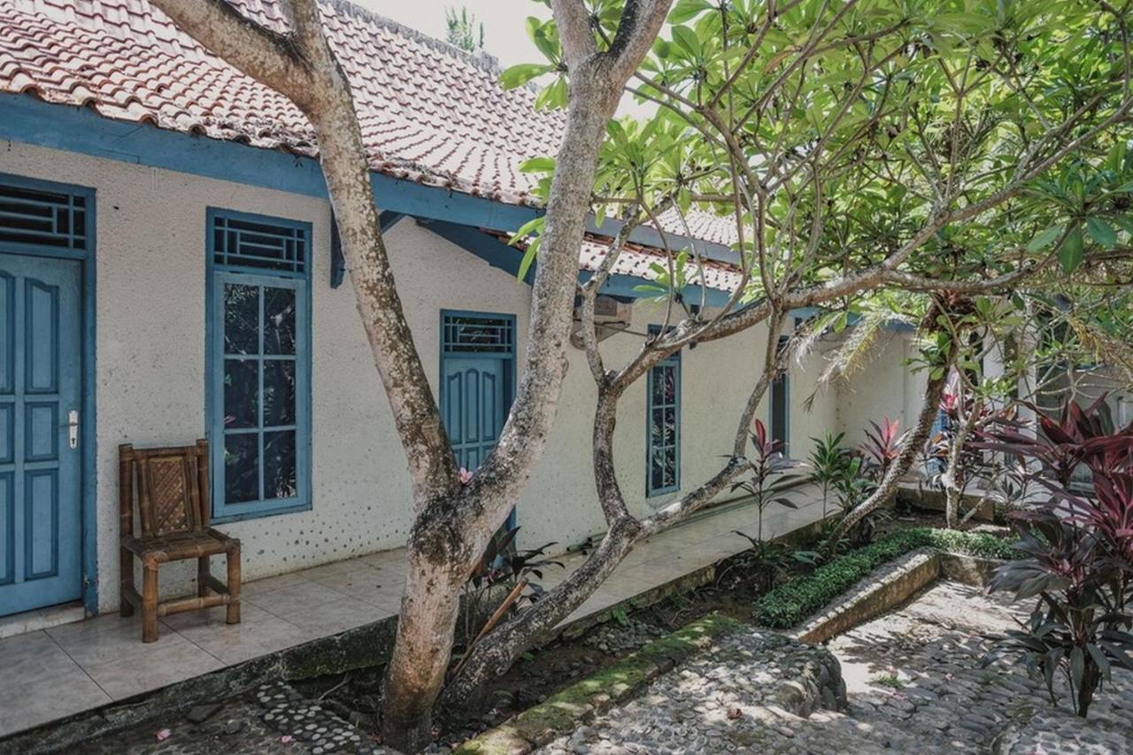 Reddoorz Near Pantai Florida Anyer Hotell Serang Exteriör bild