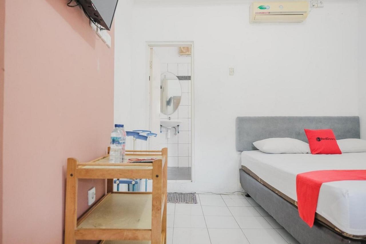 Reddoorz Near Pantai Florida Anyer Hotell Serang Exteriör bild